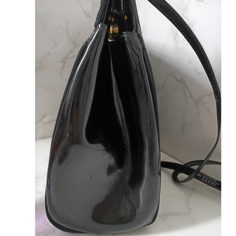 SALVATORE FERRAGAMO Vintage Black Patent Leather Shoulder Bag - EUC - Picture 3 of 9